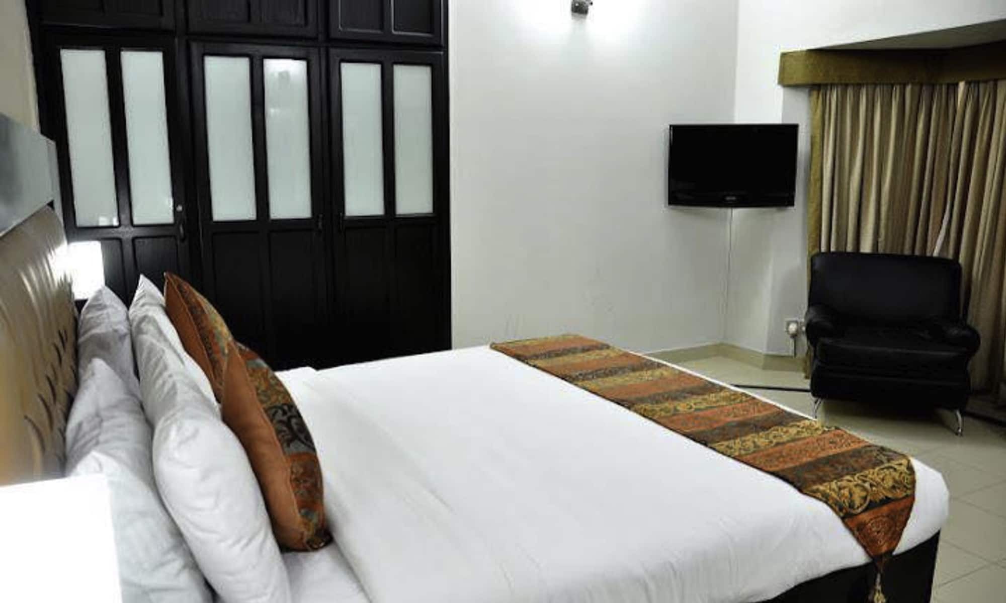 The Riviera Hotel Islamabad Luaran gambar